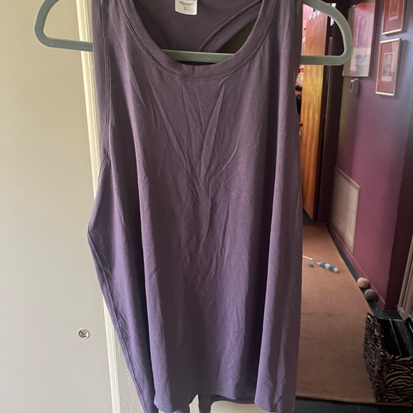 Athleta Tops - Athleta Lavender Crewneck Sleeveless Tank